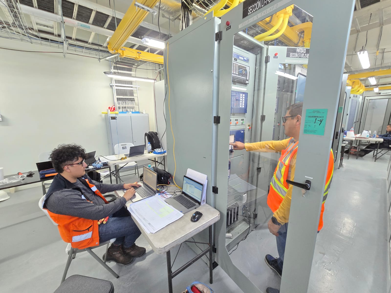 Ingeniero supervisando - Los Cabos